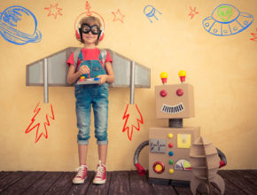 プログラミング的思考を家庭で習得！ パソコンを使わずにロボットを動かす木製トイ