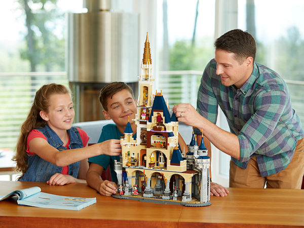 子供も大人も夢中!? 本格派のレゴ®、塗り絵、折り紙……「ニューノーマル」のあそび