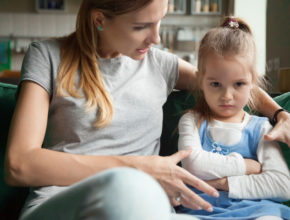 体罰が95％から2％に減少。子供の人権大国スウェーデンに学ぶ “体罰によらないしつけ”【前編】