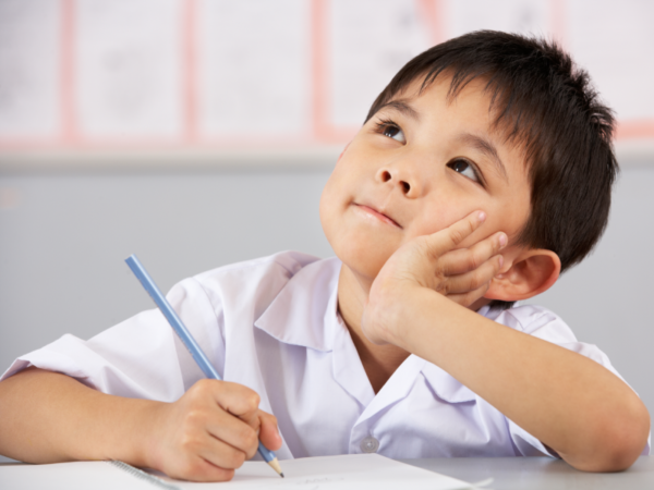 【子育てコラム】「お受験は本当に必要?」自己肯定感を育てる教育