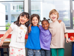 英語教育に「異文化理解」が必要な3つの理由とは？ “VUCA時代”の親と子供たち