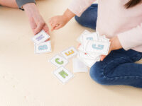 TOEIC® TESTスコア結果にみる日本人の英語力世界43位の原因は、英語接触頻度の低さ！