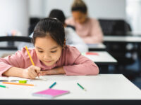 教科書を使わない表現×対話が自律を育む!? 子供のやる気を引き出すフレネ教育とは