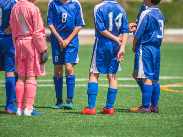 親子のスポーツ教育入門! 正しい情報収集から非認知能力を育むコーチングQ&Aも