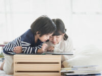 「オンライン読書教育」で7割が本嫌い克服!? 子供の活字離れが不安なパパママ必見