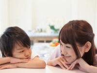 うちの子「発達障害かも」と思ったら？ 先輩パパママに聞く、早期発見から療育まで