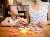 わが子の英語教育に最も必要なことって？ 「伝えたい」を育むために親ができること