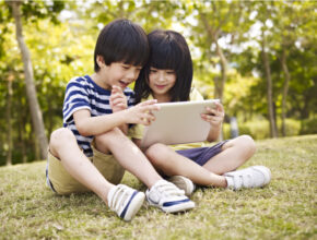 子供の話についていける？ 小学生に今人気のYouTuberをランキングでチェック！