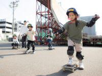 体幹とバランス感覚だけじゃない！ 子供を夢中にさせるスケボースクールの魅力と効果