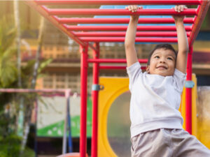 運動の好き嫌いがわが子の自己肯定感に影響する!? おうちで気軽に楽しめる方法とは