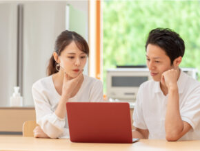 家計をうまくやりくりする夫婦の秘訣はコレだった！ 調査でわかった管理方法のコツ