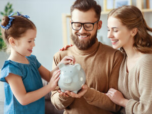 子供へのお金の教育、いつ・何を・どうやって伝える？ 専門家が推す3つのポイント