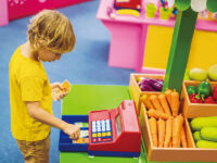 ゲームや遊びでも!? 日常生活で「子供へのお金の教育」がすぐできる6つの実践方法