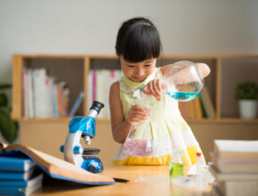 科学の楽しさに目覚める!? ロート製薬研究員発の「動画＆体験型コンテンツ」って？