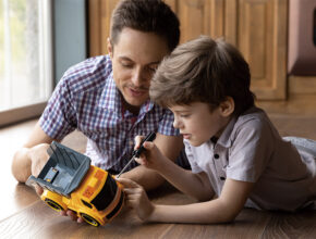 【専門家に聞く】子供のおもちゃが壊れたらチャンス!? 心を育てる3つのポイント