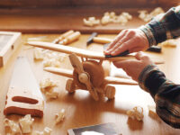 知育には「自由なおもちゃ作り」が最適!? 専門家が教える、手作りおもちゃのコツ