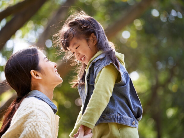 名前を呼ばれるほど自己肯定感は高まる!? 6歳までに心がけたい“子供の呼び方”