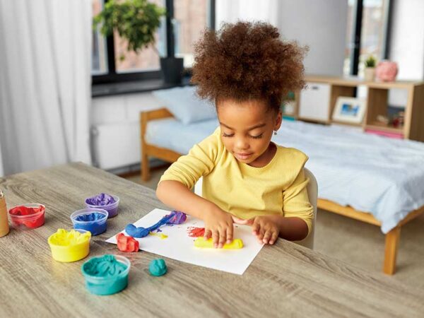 子供の「主体性を引き出す」おうち遊びって？ 幼児教育専門家が教える2つのポイント