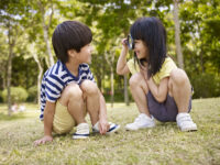 “好きな子ができた”子供への正しい大人の対応って？ 伝えるべきこととNGな声かけ
