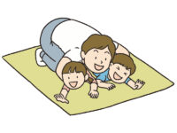 「人間登り」や「たまごゲーム」って？ 子どもの身体づくりに効果的な親子遊び6選