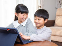 子どものChatGPT利用は規制すべき？ 意識調査でわかったメリット・デメリット