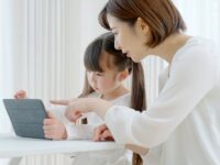 【専門家が解説】情報過多時代を健やかに生きる「デジタル・シティズンシップ教育」とは