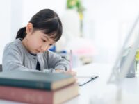 受験をするなら習い事はやめるべき？ 受験のプロに聞いた、両立させる3つのポイント