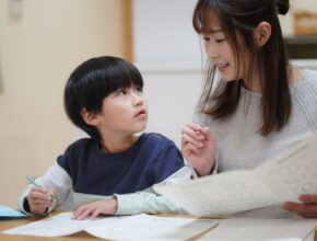 “宿題やらない問題”を解決する、「子どもが自ら学習する習慣づくり」に必要なこと