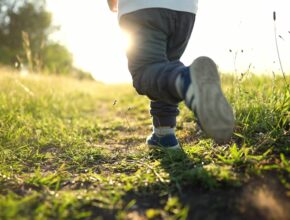 【3000人調査でわかった】幼児の運動習慣に影響を与える、親の3つの行動とは？