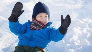 自然体験がもたらす子どもの急成長！幼少期から雪に触れることでもたらす心と体の急成長とは？